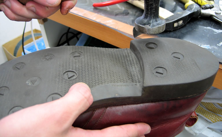 靴修理の作業工程（3）